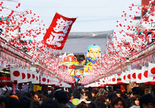 日本の労働者の1年の休日は何ですか？